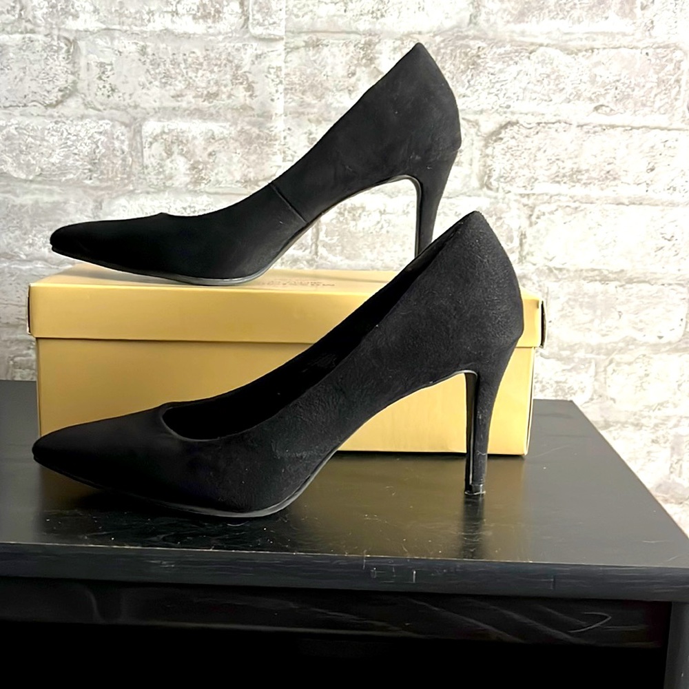 Black Old navy mid heel